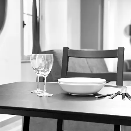 Altido Superb Apt For 4 In The Heart Of Historic Center
